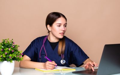 Titre de secrétaire médical : toutes les infos utiles ici