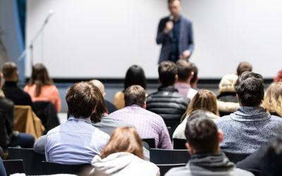 Les compétences clés pour réussir sa formation d’agent de constatation des douanes