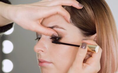 Volume russe extensions de cils : toute la technique pour un regard ultra-volumineux