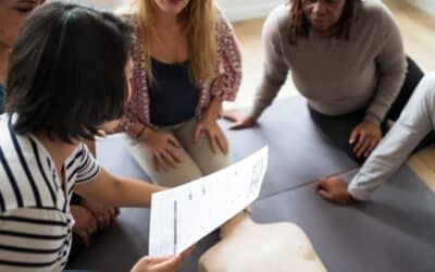 Pourquoi travailler dans le social : donner du sens à sa vie professionnelle en aidant les autres