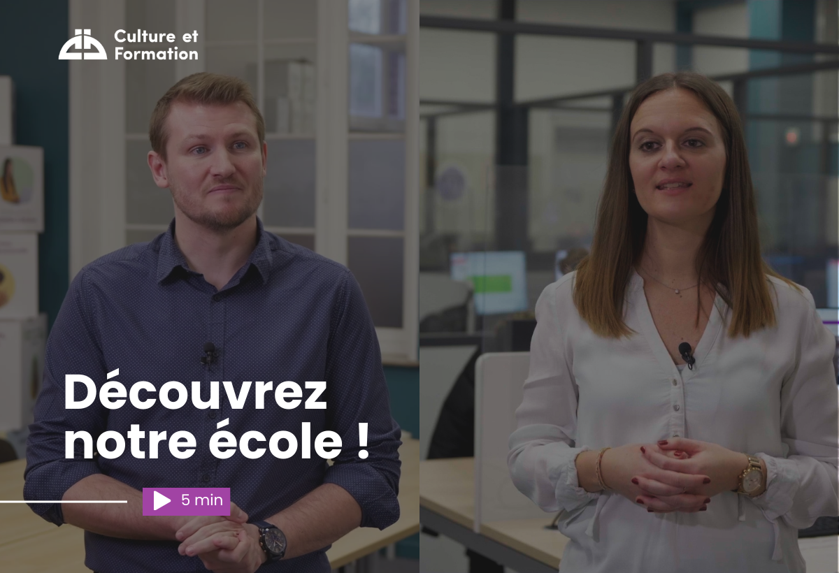 Deux membres de l’équipe Culture et Formation présentent l’école, avec le texte Découvrez notre école ! à l’écran.
