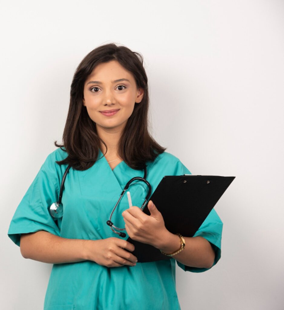 une personne travaillant dans le paramédical