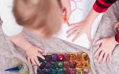 Pédagogie Pikler-Lóczy : principes, motricité libre et applications en petite enfance